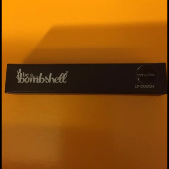 Be A Bombshell Lip Crayon In Versailles Full Sz - Picture 4 of 4
